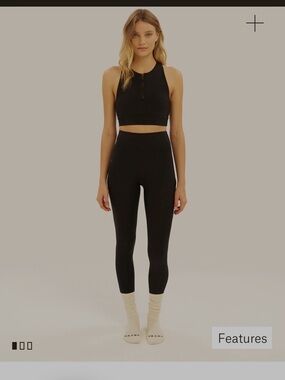 Vaara sport bra zipper